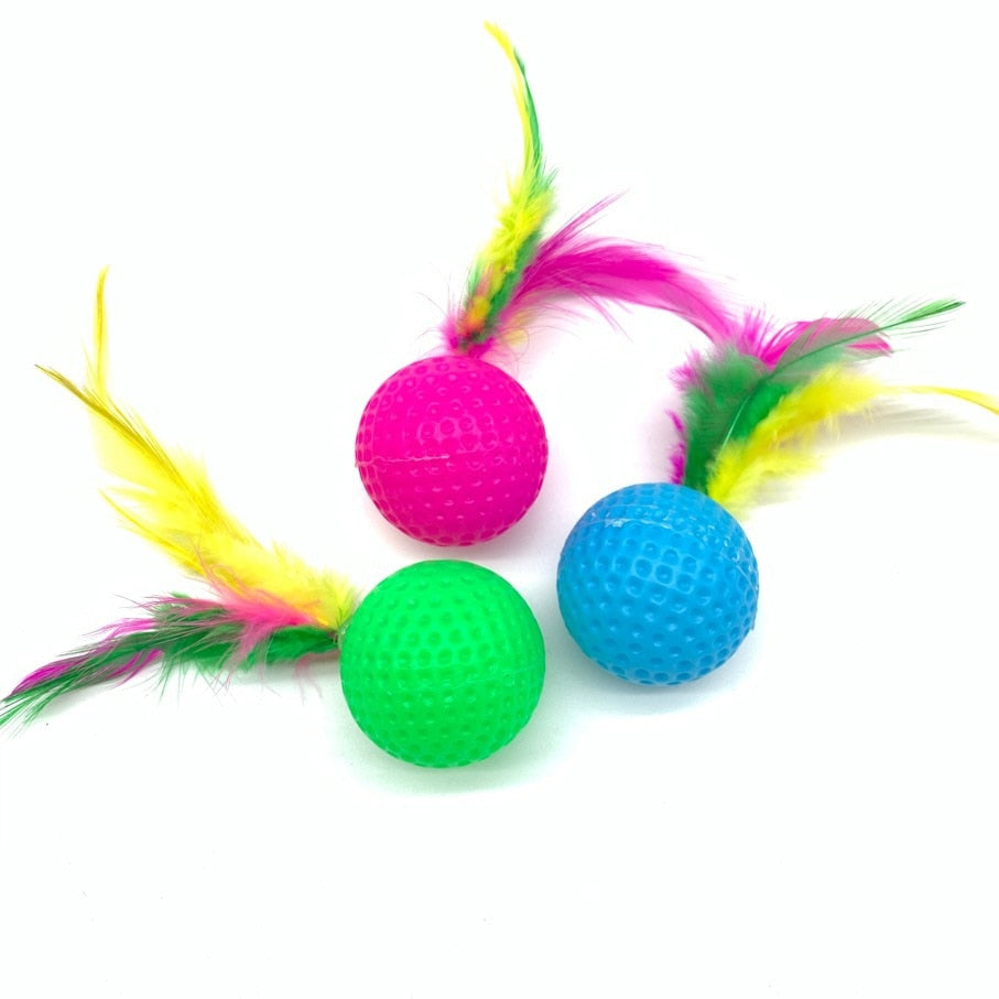 6 pcs Mixed Plastic Golf Ball with Feather Cat Toy