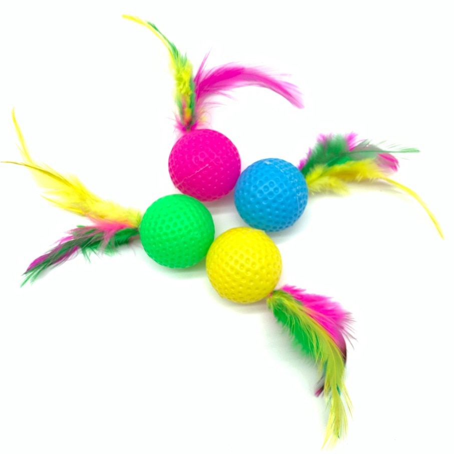 6 pcs Mixed Plastic Golf Ball with Feather Cat Toy